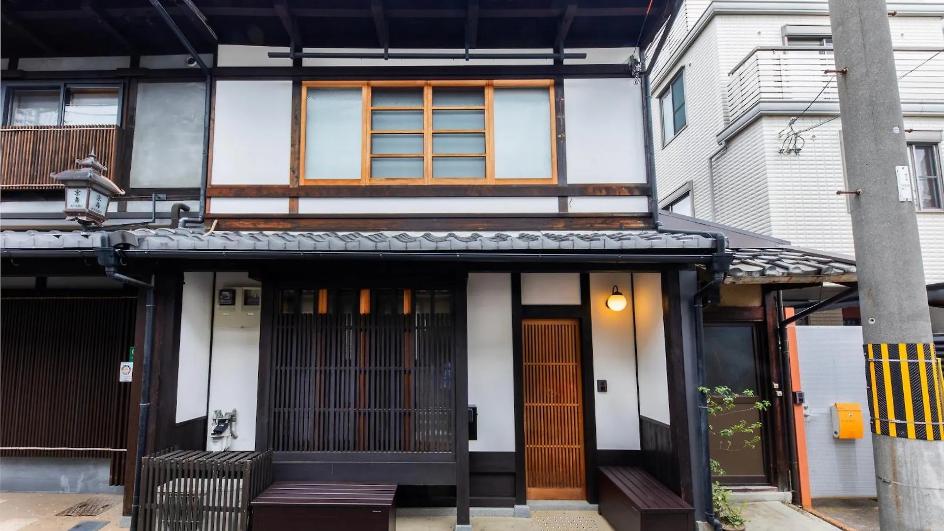 Shiki Homes Machiya Mei 町家明 Kyoto Semesterbostad